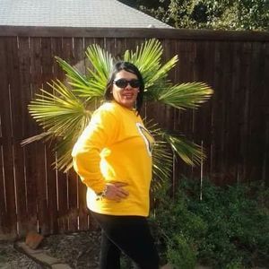 Meet your Posher, Evette